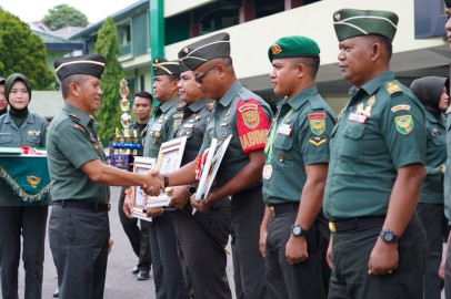 Serka Addi Santoso Babinsa Terbaik Kodim 0406/Lubuk Linggau Sebagai Mac Giver nya Kota Lubuk Linggau