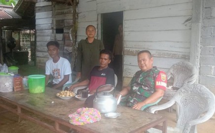 Tingkatkan Fungsi Teritorial Babinsa Melaksanakan Komunikasi Sosial Bersama Warga