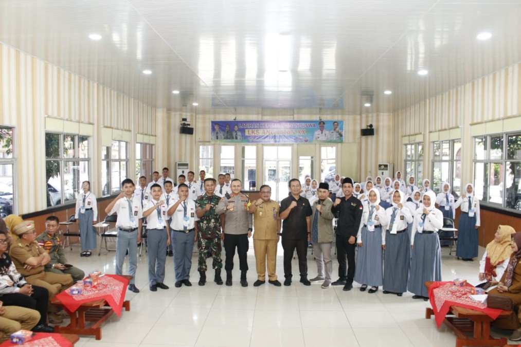 Kasdim 0406/Lubuk Linggau Menghadiri Pembukaan Kegiatan LKS Angkatan XX