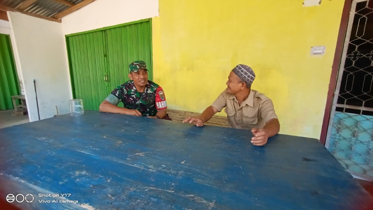 Jalin Keakraban Dengan Warga Binaan, Babinsa Koramil 406-07/jayaloka Lakukan Komsos Secara Intensif