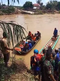 Bentuk Kepedulian TNI AD Terhadap Musibah Banjir, Kasdim 0406/Lubuk Linggau Tinjau Lokasi Banjir Di Muratara