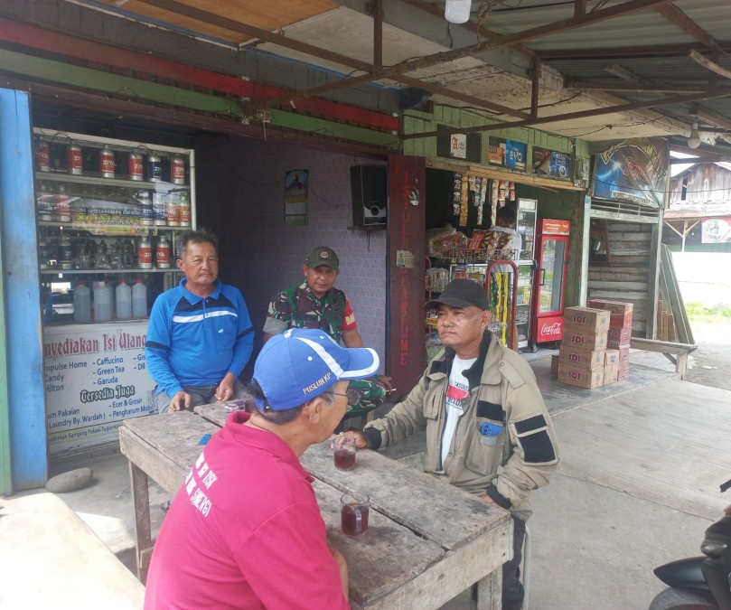 Babinsa Koramil 406-08/Lubuklinggau Koptu Wahyu Melaksanakan Komsos Bersama Warga Binaan.