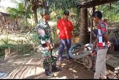 Peningkatan Ketahanan Pangan Babinsa Koramil 406-01/rawas ulu serda Aroni rosen Komsos Dengan kelompok tani