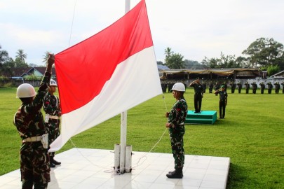 Kodim 0406/Lubuk Linggau Melaksanakan Upacara Pengibaran Bendera Merah Putih