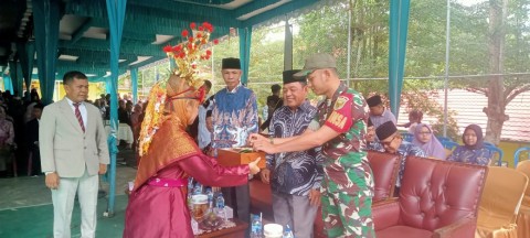 Babinsa Koramil 406-01/rawas ulu serda Amrullah rahim Hadiri Acara Perpisahan Siswa-Siswi SMK N rawas ulu