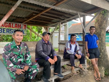 Babinsa Koramil 406-08 Lubuklinggau Sertu Amdan Wujudkan Keamanan Di Wilayah Binaan.