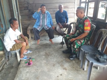 Jalani silahturahmi Babinsa Komsos Dengan Warga Desa Binaan