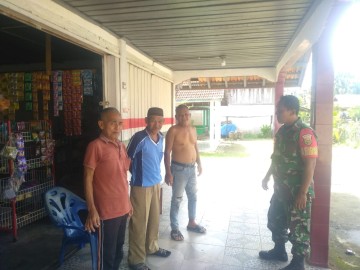 BENTUK PEDULI STUNTING KOPTU ALI KUSNO SEBAGAI BABINSA LAKSANAKAN KOMSOS KEPADA MASYARAKAT