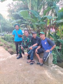 Wujudkan Gerak Juang Yang Tangguh Babinsa Kodim 0406 Lubuk Linggau Ajak Warga Menjaga Keamanan