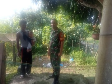 Babinsa desa rantau alih Jalin Silaturahmi Dengan Warga Masyarakat Di Wilayah Binaan