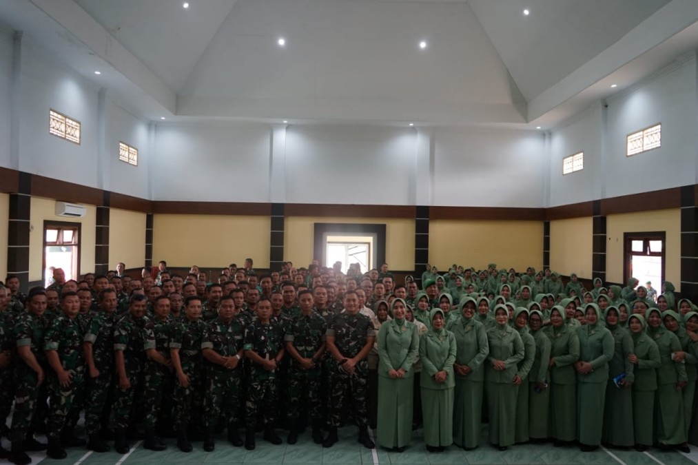 Awan mendung Mengiringi Pelepasan Komandan Kodim 0406/Lubuk Linggau