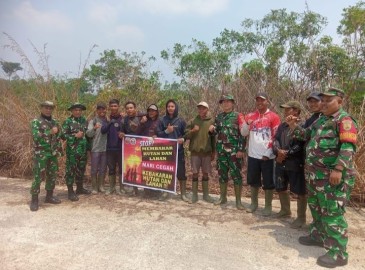 Babinsa dan BPBD murata, melaksanakan Sosialisasi Pencegahan Karhutla di Musim Kemarau