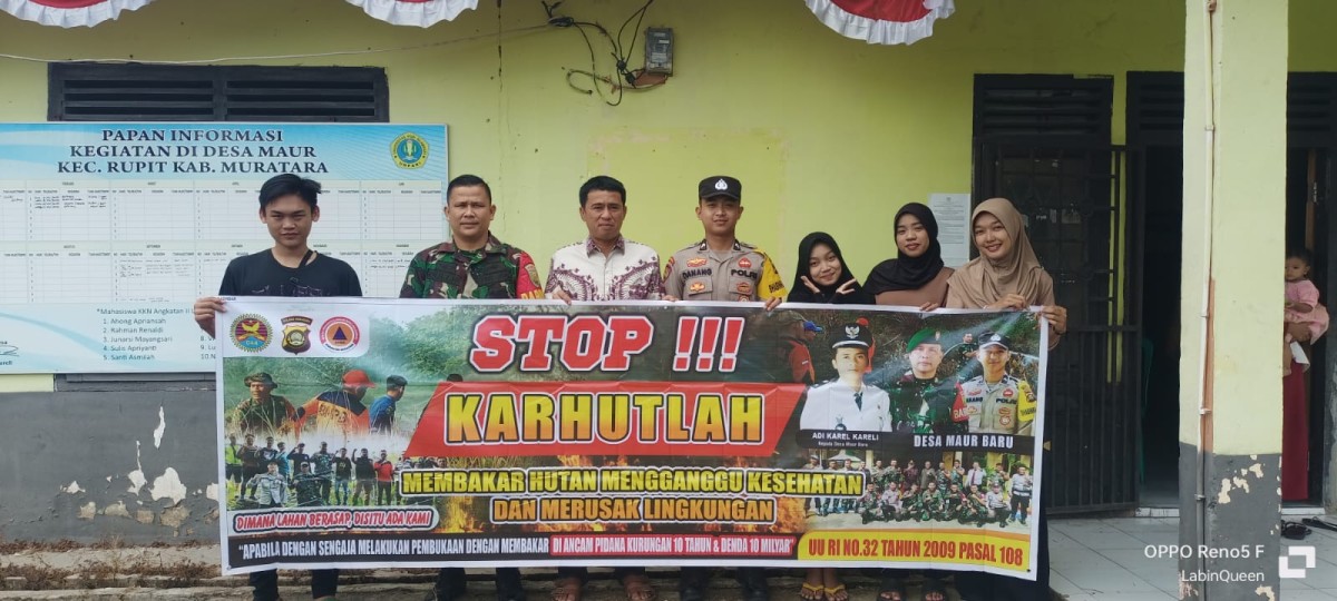 Siap siaga kebakaran hutan, Babinsa melaksanakan komsos bahayanya membuka lahan dengan cara di bakar