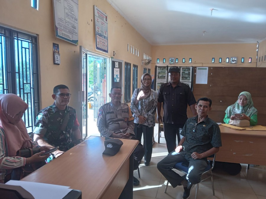 Sambangi Kantor Desa, Babinsa Tingkatkan Sinergitas dengan perangkat desa di wilayah