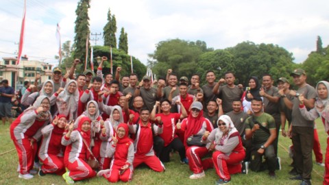 Personel Kodim 0406/Lubuk Linggau Ikuti Senam Bersama dan Perlombaan Memeriahkan Hari Kemerdekaan RI Ke 79