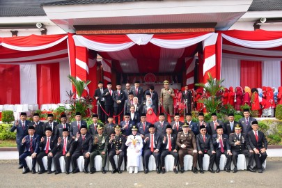 Kepala Staf Kodim 0406 Lubuk Linggau Ikuti Jalannya upacara Detik-detik Proklamasi Kemerdekaan RI Ke 79
