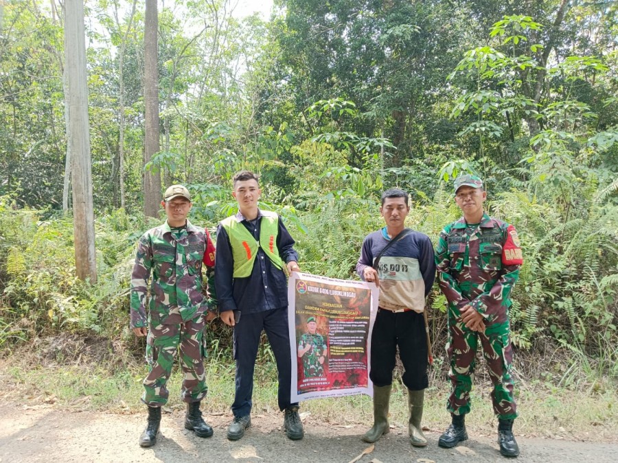Ciptakan wilayah yang kondusif, bebas asap Koramil 406-07/jayaloka lakukan aktivitas patroli kewilayahan