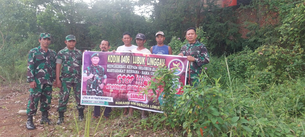 Babinsa Koramil 406-08/Lubuklinggau Melaksanakan Patroli Karhutla Di Wilayah binaan