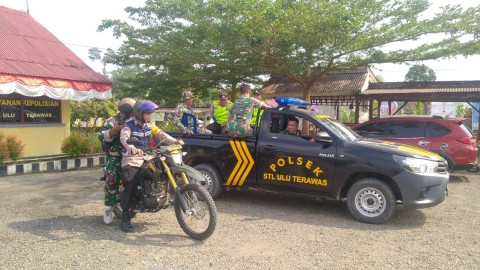 Cegah Kebakaran Hutan Babinsa Koramil 406-09/Terawas Melaksanakan Patroli Kahutla.