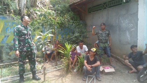 Babinsa Koramil 406-08/Lubuklinggau Melaksanakan Komsos Bersama Warga Binaan.