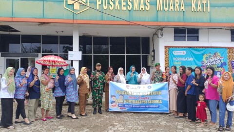 Sukseskan Program KB, Babinsa Koramil 06/Tugumulyo Dampingi Pelayanan KB di wilayah binaan