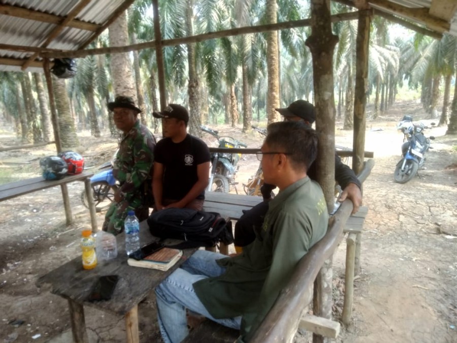 Pererata silahtuhrahmi, Babinsa Melaksanakan giat komsos di Desa binaan