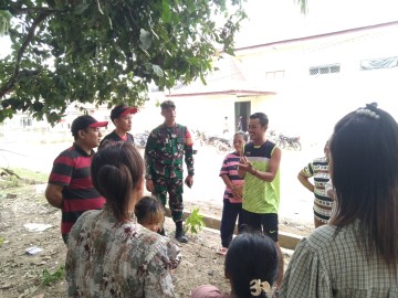 Mempererat Silahturahmi dengan warga Binaan, Serda Adi Kasmaja Melaksanakan giat komsos dengan warga