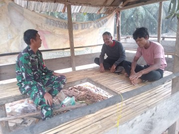 Untuk mengetahui keluh kesah warga Binaan, Babinsa melaksanakan giat komsos