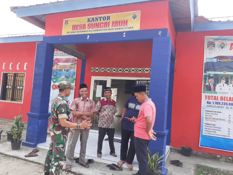 Babinsa melaksanakan giat komsos bersama warga Binaan