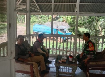 Serda Joni Jalin Komsos dengan Masyarakat Mengenai Bahaya Narkoba bagi Diri Sendiri dan Orang Lain