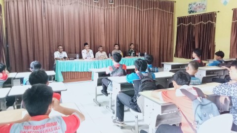 Serda Amrullah Rahim Menghadiri Penyuluhan Kedisiplinan di SMK Negeri Rawas Ulu