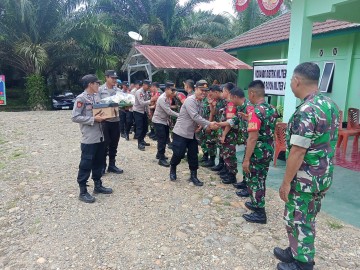 Polsek Karang Jaya dan Polsek Rupit menunjukkan sinergitas yang kuat dengan TNI dalam rangka merayakan Hari Ulang Tahun (HUT) TNI ke-79