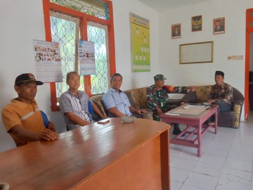 Babinsa Koramil 406-04 / Muara Lakitan Gelar Komsos Bersama Perangkat Desa di Kecamatan Megang Sakti