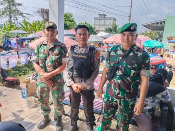 Babinsa Koramil 406-10/Linggau Timur Monitoring dan Pantau Kegiatan Kampanye