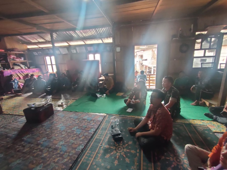 Danramil 406-01/Rawas Ulu Kapten Inf Budi Setiawan Hadiri Sosialisasi Desain Tapak Goa Napallicin di Balai Desa Napallicin, Kec. Ulu Rawas