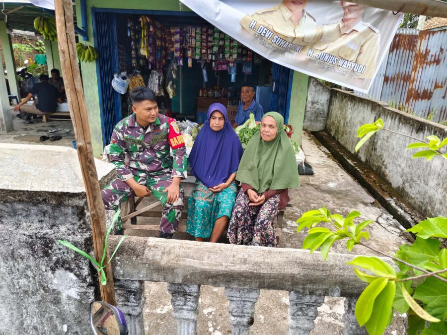 Kopda Mitra Babinsa Koramil 406-03/Rupit Melaksanakan Kegiatan Komsos di Desa Noman Baru