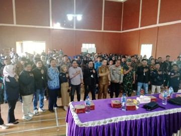 Danpos Tuah Negeri dan Babinsa Hadiri Training of Trainer (ToT) Bimbingan Teknis KPPS Pemilihan Serentak 2024 di Kecamatan Tuah Negeri
