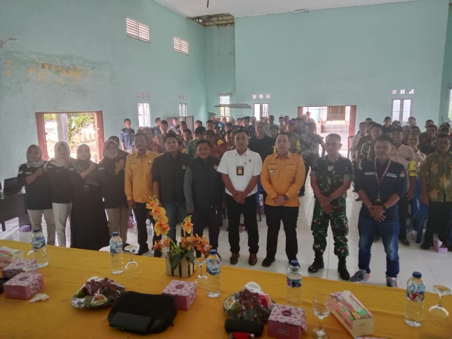 Danpos Koramil 406-05/Muara Kelingi Memberikan Materi Pada Kegiatan Bimtek Petugas PAM TPS Tingkat Kecamatan Tuah Negeri