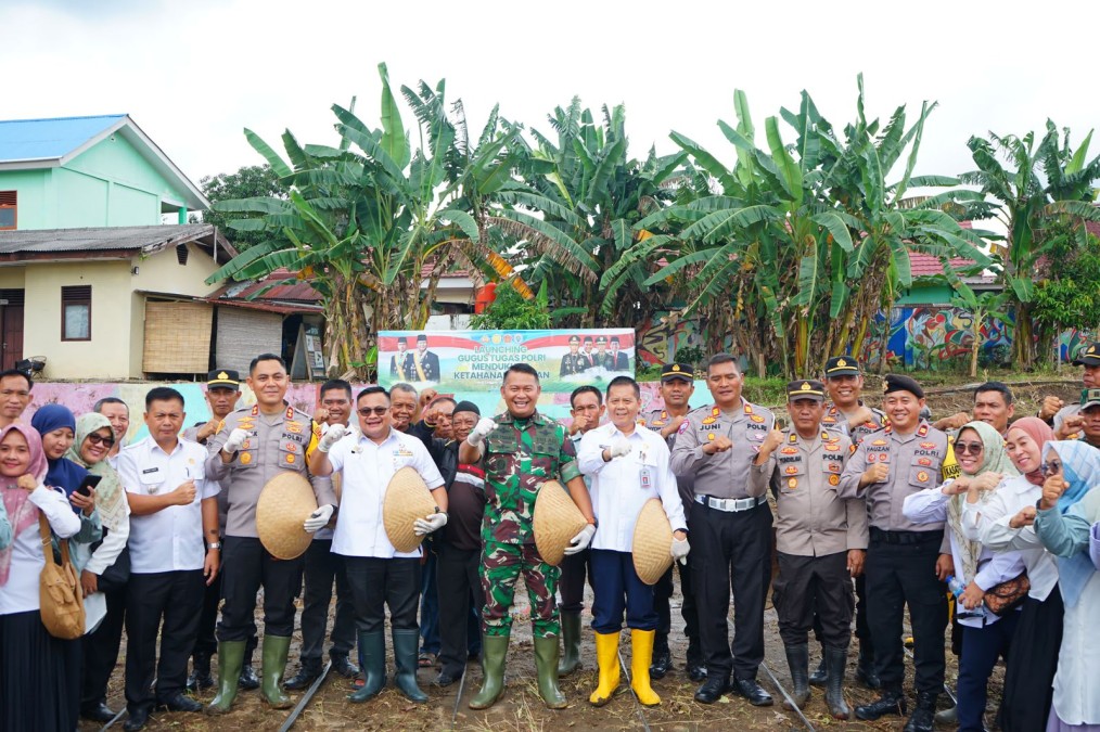 DANDIM 0406/LUBUK LINGGAU HADIR DALAM KEGIATAN VIDCON LAUNCHING GUGUS TUGAS POLRI MENDUKUNG KETAHANAN PANGAN NASIONAL
