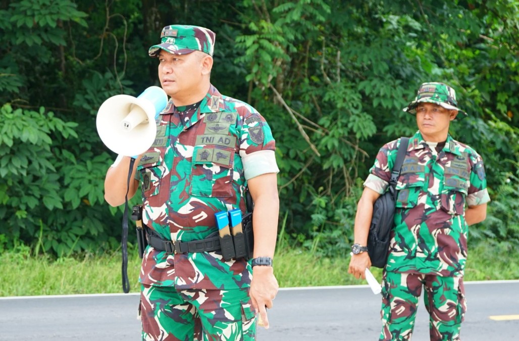 Dandim 0406/Lubuk Linggau Berikan Penekanan Kepada Personil Pengamanan Pleno Tingkat Kabupaten Musi Rawas Utara