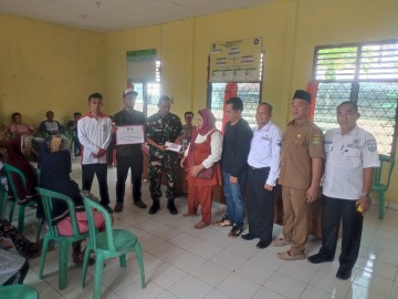 Danramil 406-09/Terawas Hadiri Penyaluran BLT dan Peresmian Infrastruktur di Desa Babat