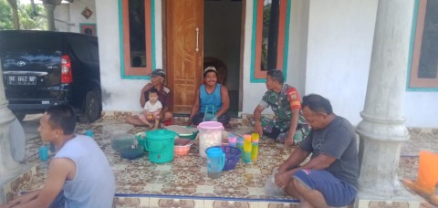 Bentuk Kedekatan Babinsa dengan Warga Binaan, Serka Siswoyo Laksanakan Kunjungan Silaturahmi