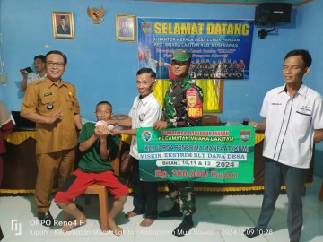 Babinsa Koramil 406-04/Muara Lakitan Hadiri Pembagian BLT DD Tahap IV di Desa Lubuk Pandan