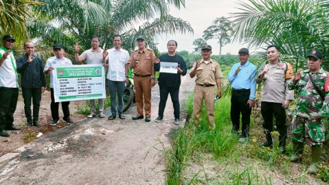 Serda Rilly Apriansyah Hadiri Kegiatan Titik 100% Pembangunan Jalan Usaha Tani dan Renovasi Lampu Jalan