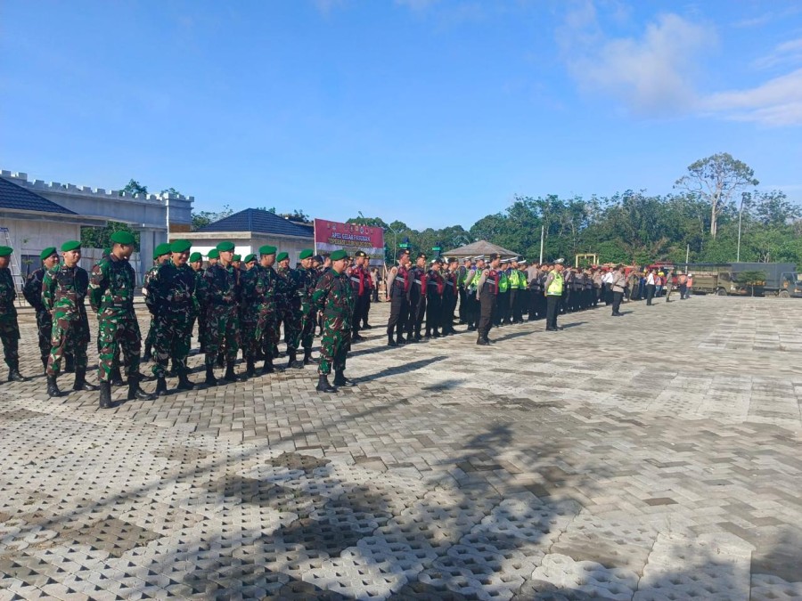 Danramil 406-03/Rupit Bersama Babinsa Melaksanakan Apel Gelar Pasukan untuk Pengamanan Natal dan Tahun Baru