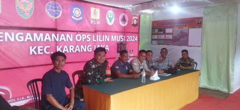 Babinsa Koramil 406-02/Rawas Ilir Gelar Pos Pengamanan Natal 2024 dan Tahun Baru 2025 di Desa Rantau Jaya