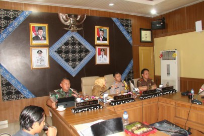 DANDIM 0406/LUBUK LINGGAU HADIRI RAPAT FORKOPIMDA KABUPATEN MUSI RAWAS
