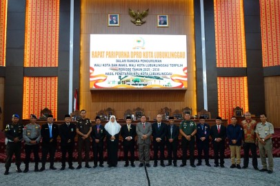 Rapat Paripurna DPRD Kota Lubuk Linggau Dalam Rangka Pengumuman Walikota Dan Wakil Walikota Lubuk Linggau Terpilih Periode 2025-2030 Hasil Penetapan KPU Kota Lubuk Linggau