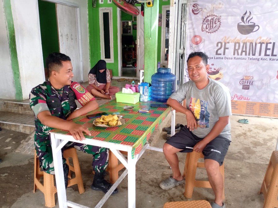 Babinsa Koramil 406-03/Rupit Laksanakan Komsos di Desa Rantau Telang