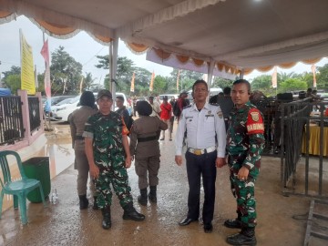 Babinsa Koramil 406-09/Trawas Laksanakan Pengamanan Nataru di Objek Wisata Danau Aur